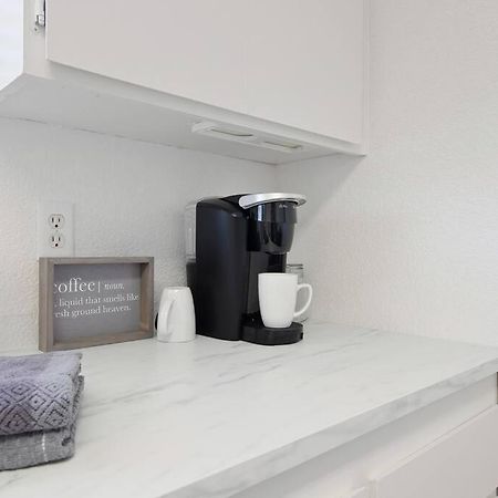 Couples Studio 1 W Full Kitchen Apartment Oakhurst Bagian luar foto
