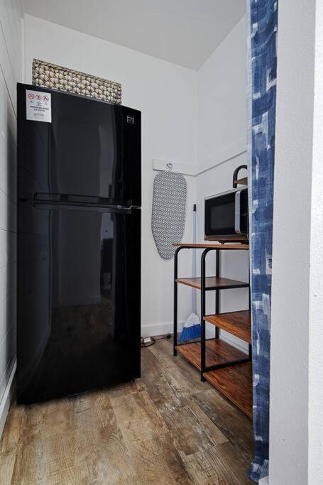 Couples Studio 1 W Full Kitchen Apartment Oakhurst Bagian luar foto